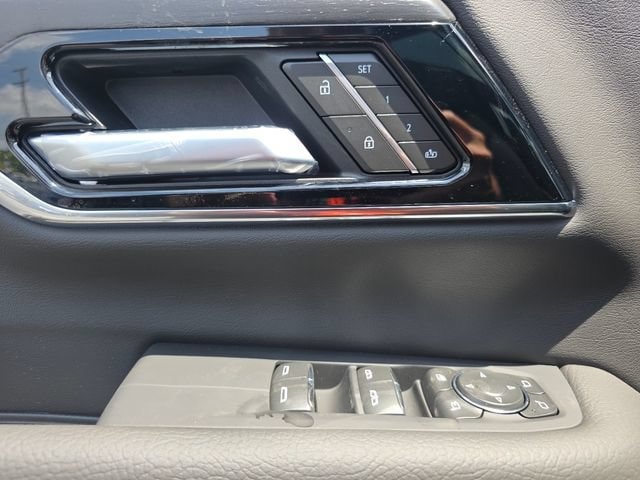 2026 GMC Yukon Denali - Photo 25