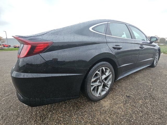 2020 Hyundai Sonata SEL photo 3