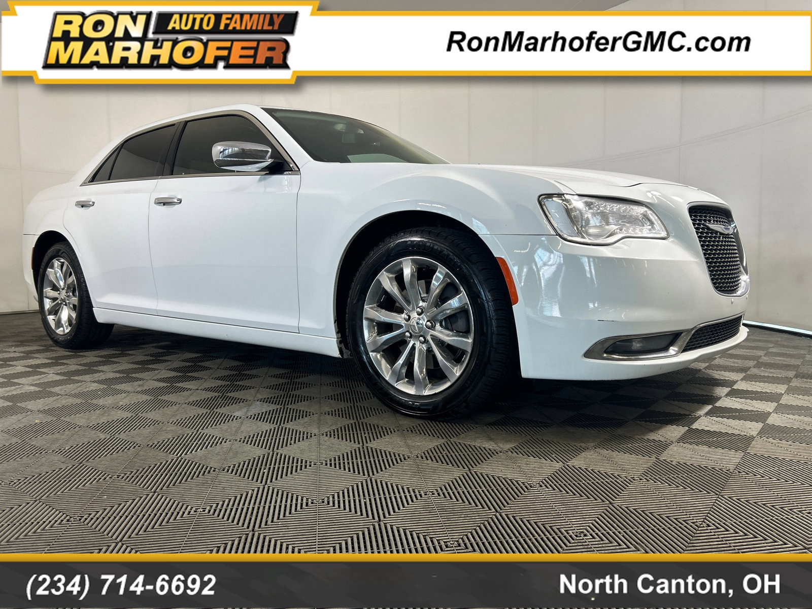 Used 2018 Chrysler 300 Limited with VIN 2C3CCAKG5JH151695 for sale in North Canton, OH