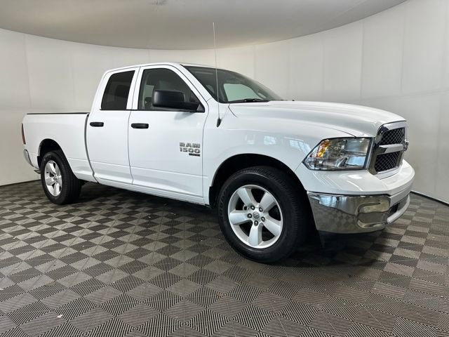 2024 Ram 1500 Classic SLT photo 2