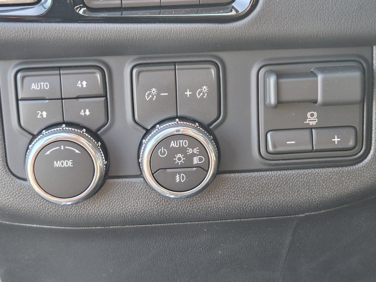 2026 GMC Yukon XL Elevation - Photo 33