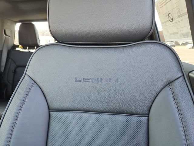 2026 GMC Sierra 1500 Denali - Photo 17