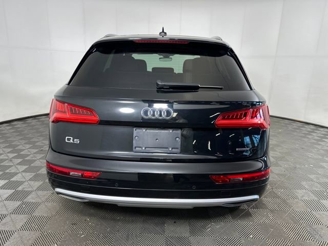 2019 Audi Q5 Premium Plus photo 2