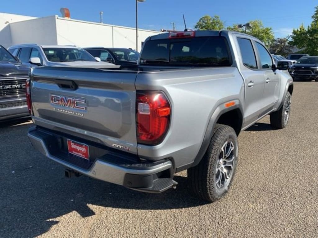 New 2025 GMC Canyon AT4 Truck
