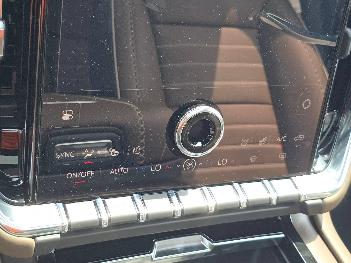 2026 GMC Yukon Denali Ultimate - Photo 42
