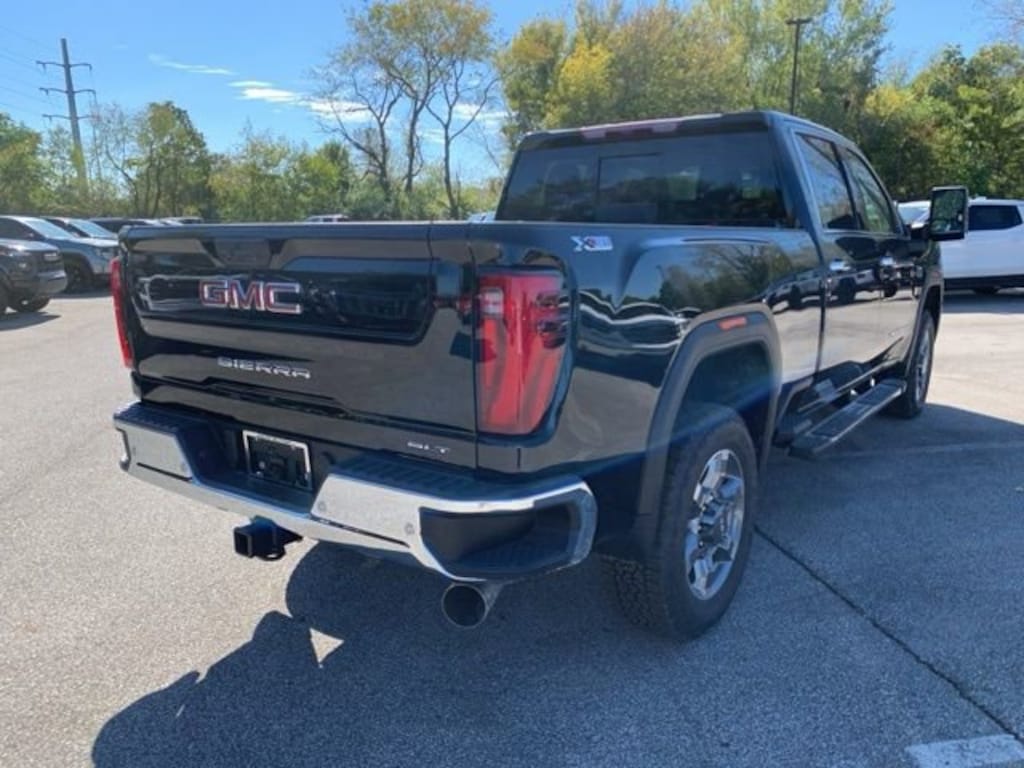 New 2025 GMC Sierra 2500 HD SLT Truck