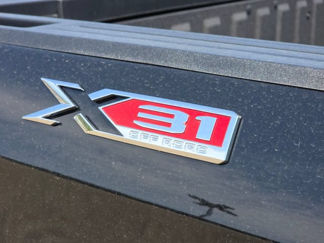 2026 GMC Sierra 1500 SLT - Photo 23