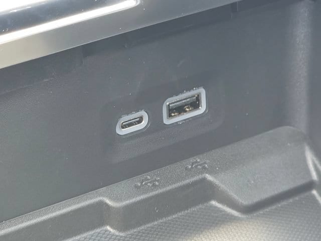 2026 GMC Yukon Denali - Photo 34