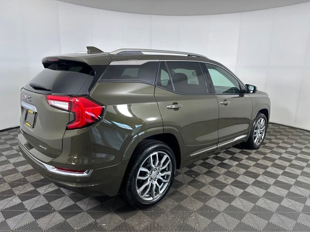 2023 Gmc Terrain Denali photo 3