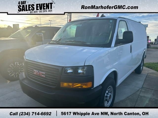 2025 GMC Savana Cargo Work Van's photo