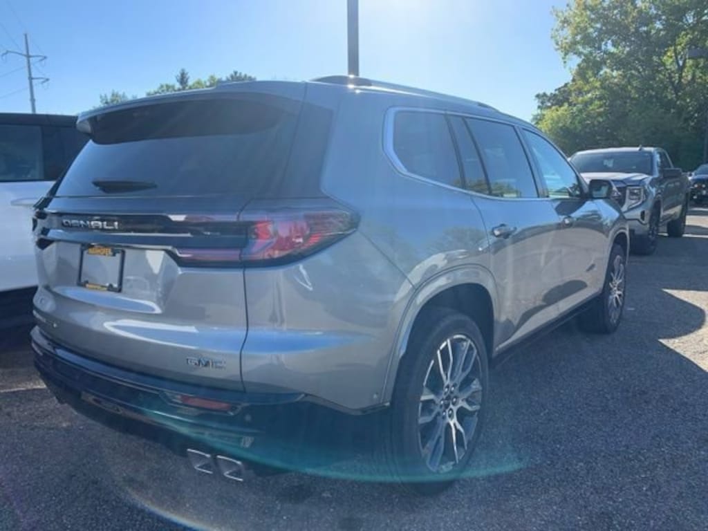 New 2026 GMC Acadia AWD Denali Ultimate SUV