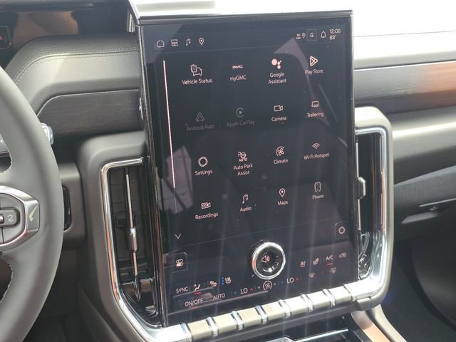 2026 GMC Yukon XL Denali - Photo 10