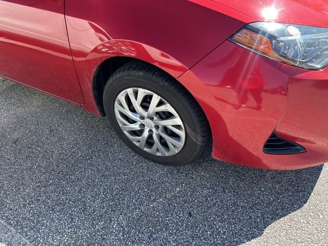 2017 Toyota Corolla L photo 4
