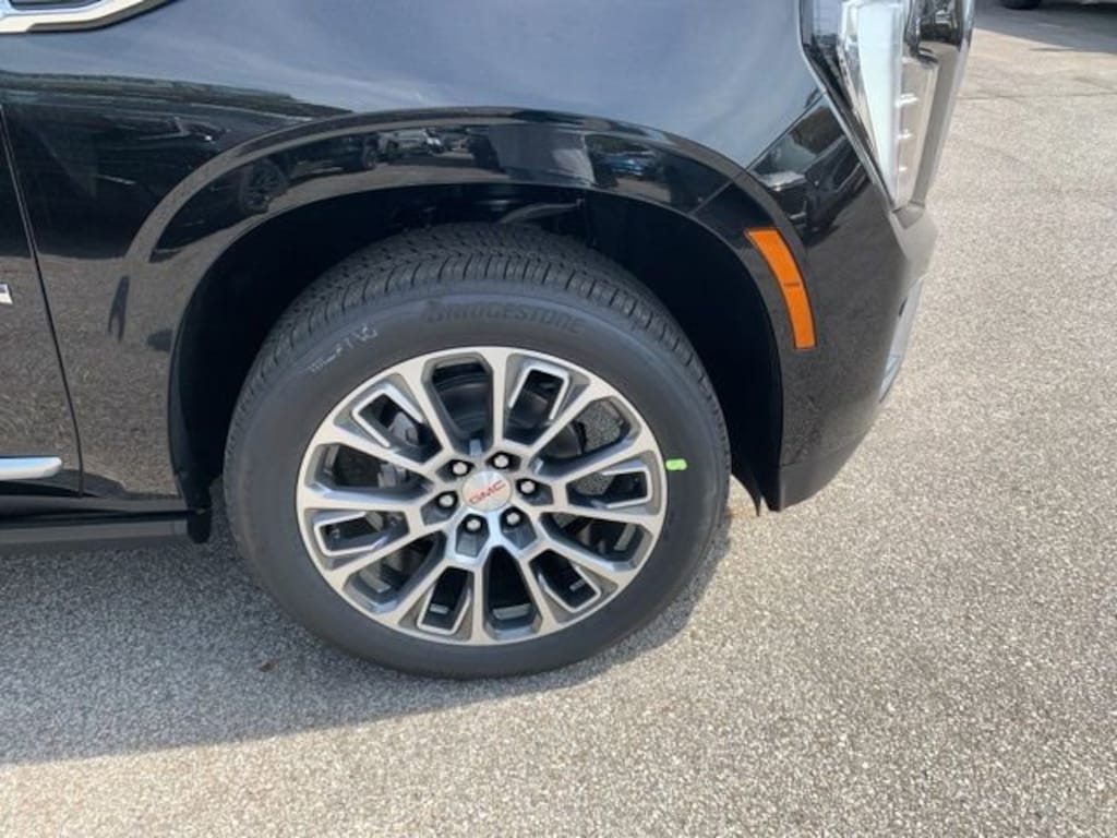 New 2026 GMC Yukon XL Denali SUV