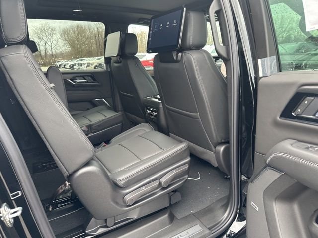 2026 GMC Yukon XL Denali - Photo 25