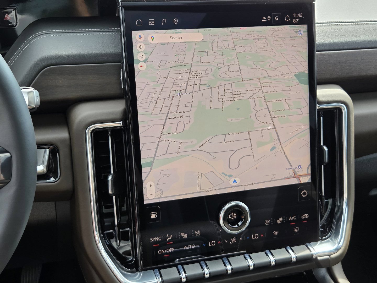 2026 GMC Yukon XL Denali Ultimate - Photo 13