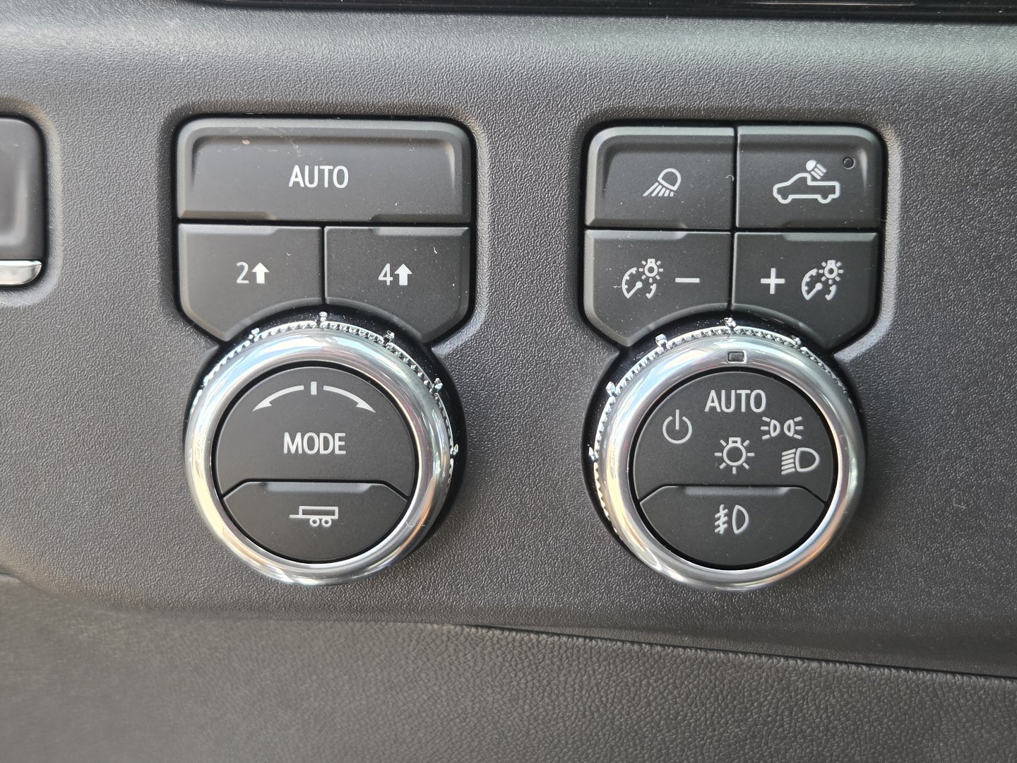 2026 GMC Sierra 1500 SLT - Photo 32