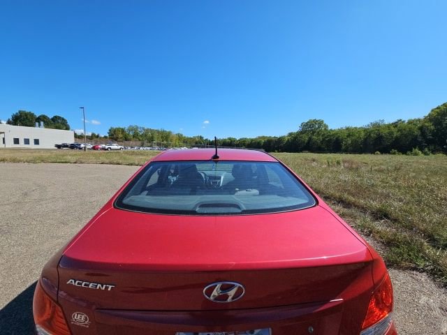 2014 Hyundai Accent GLS photo 4