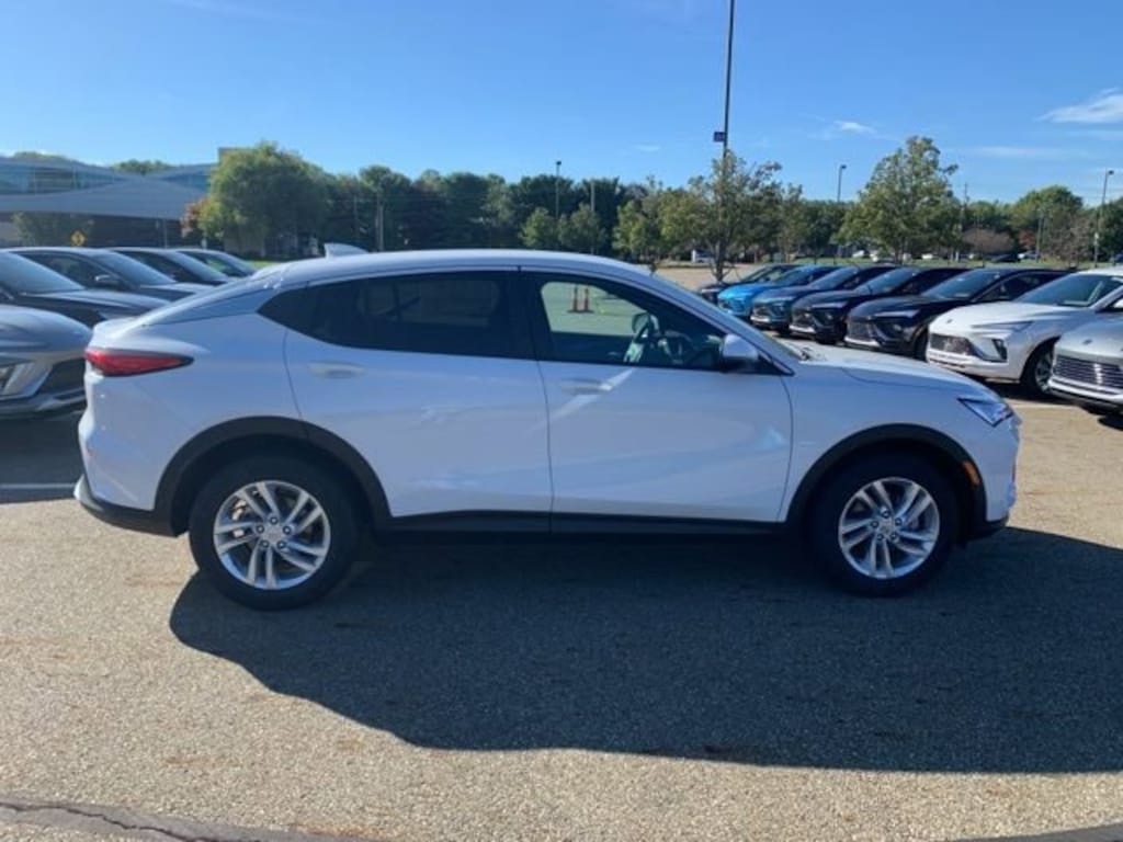 New 2026 Buick Envista Preferred SUV