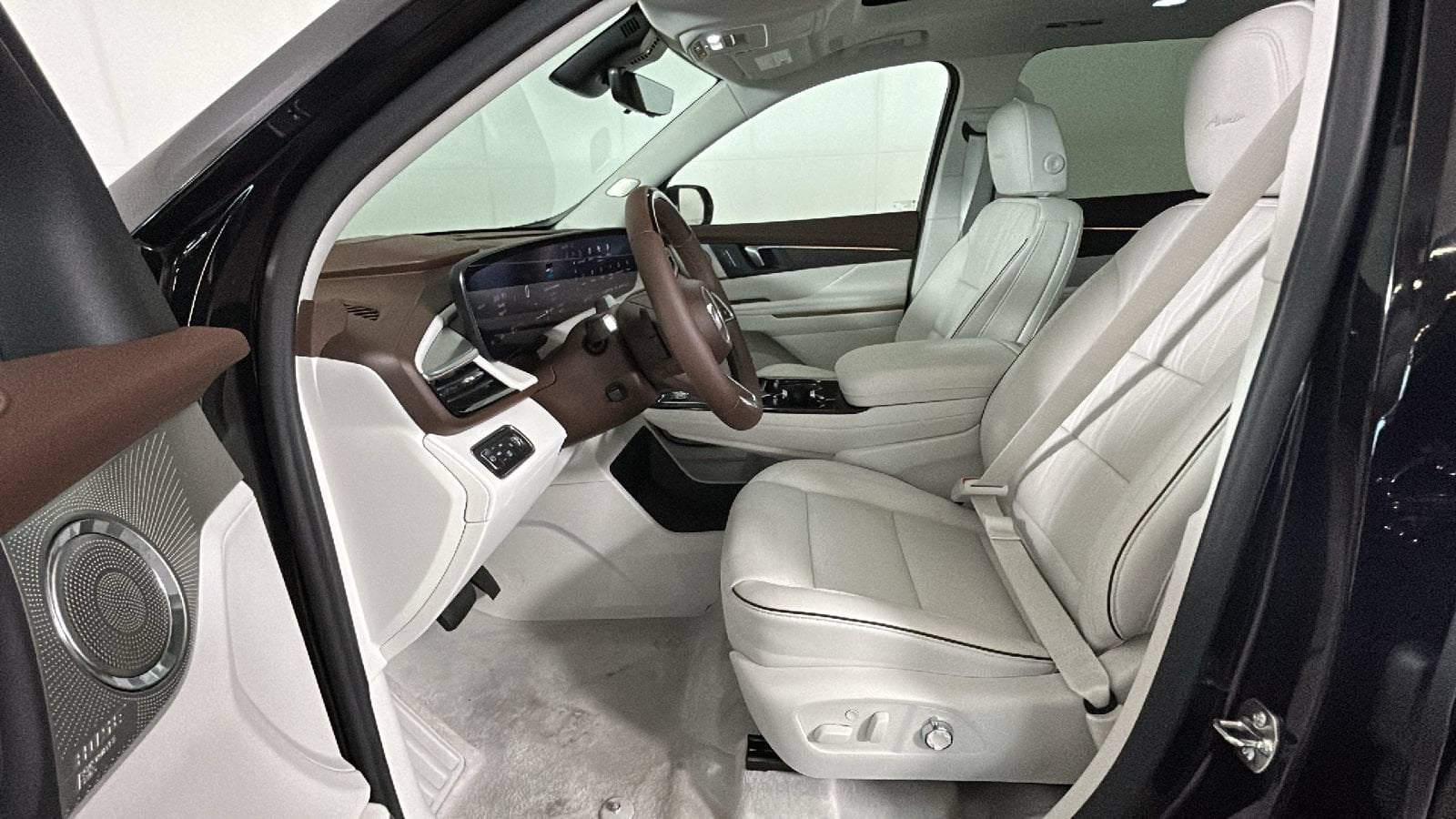 2026 Buick Enclave Avenir - Photo 12