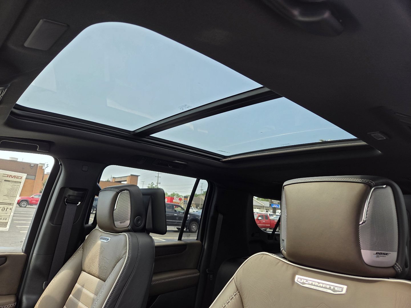 2026 GMC Yukon XL Denali Ultimate - Photo 6