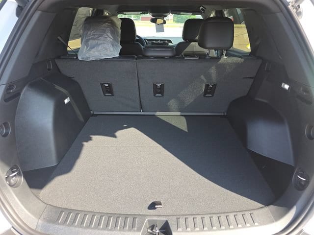 2027 GMC Terrain Elevation - Photo 18