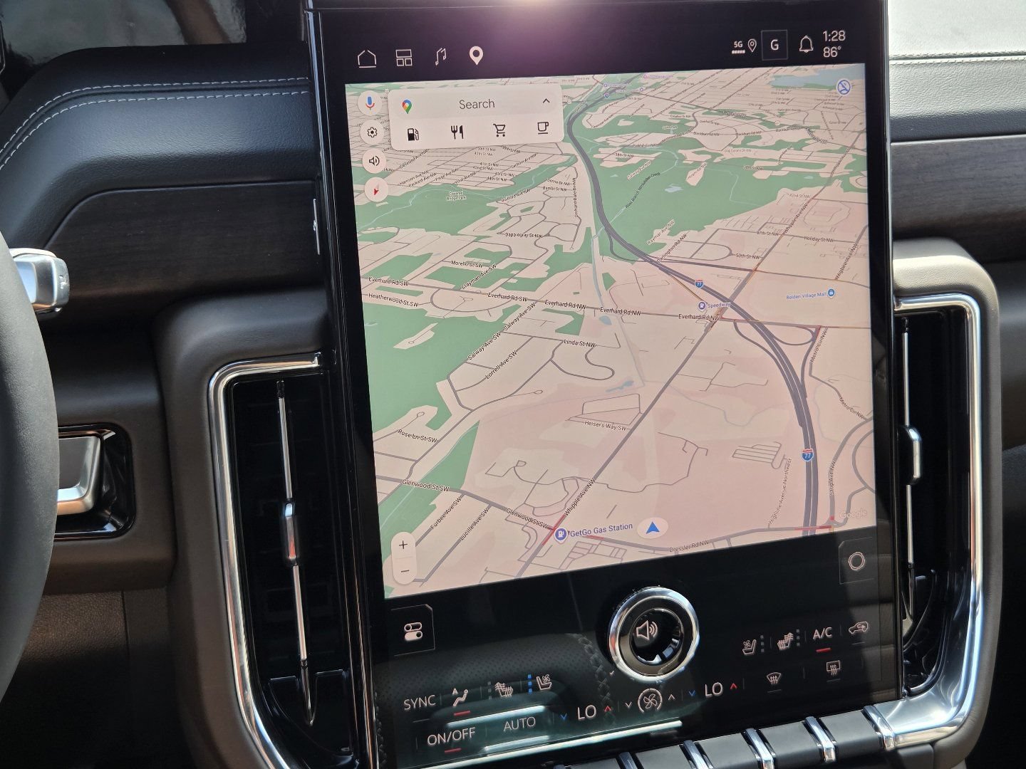 2026 GMC Yukon XL Denali Ultimate - Photo 12