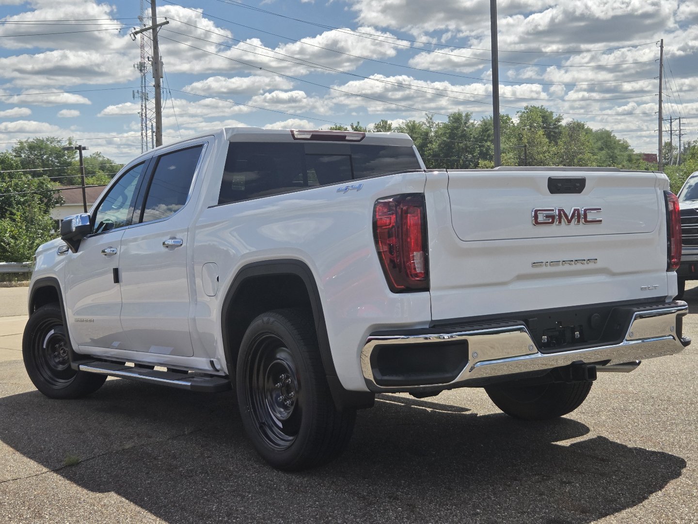 2026 GMC Sierra 1500 SLT - Photo 16