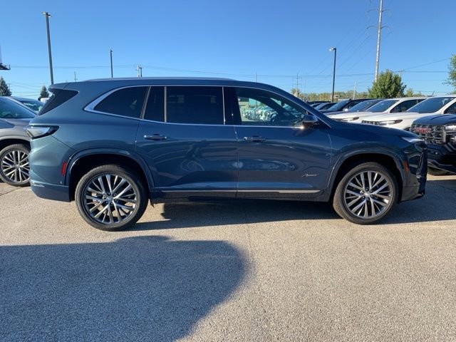 2026 Buick Enclave Avenir photo 2