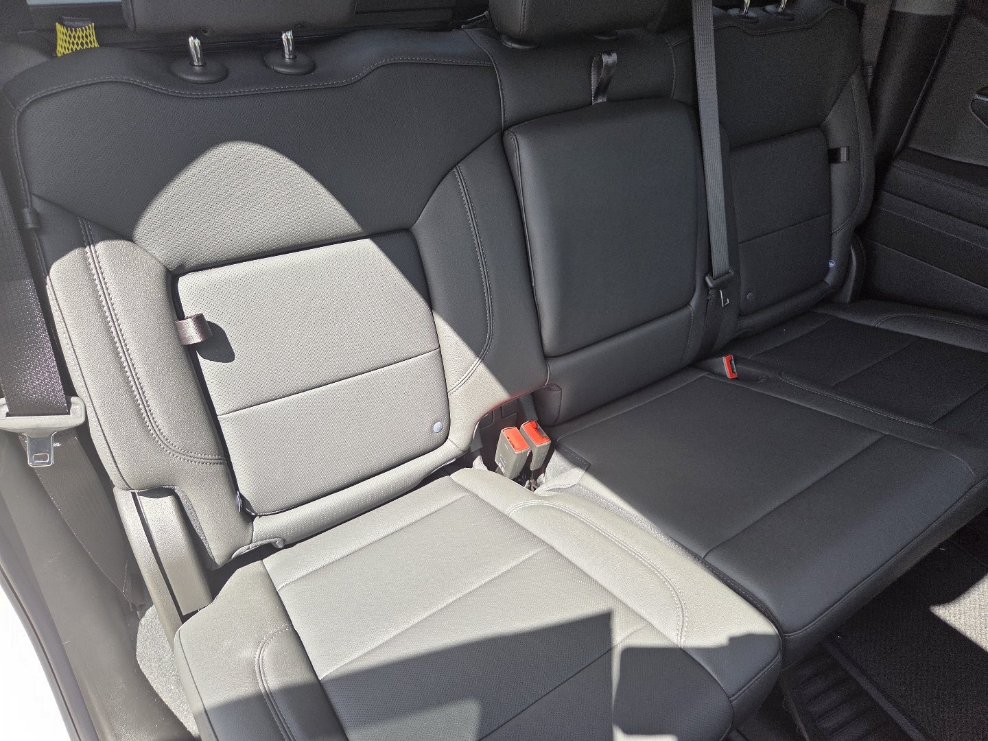 2026 GMC Sierra 1500 SLT - Photo 26