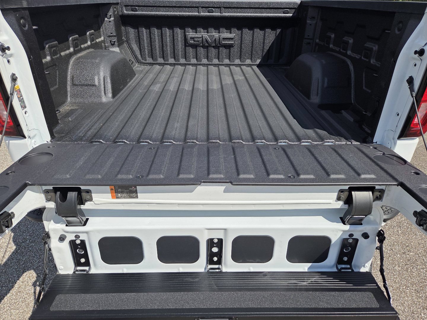 2026 GMC Sierra 1500 AT4 - Photo 24