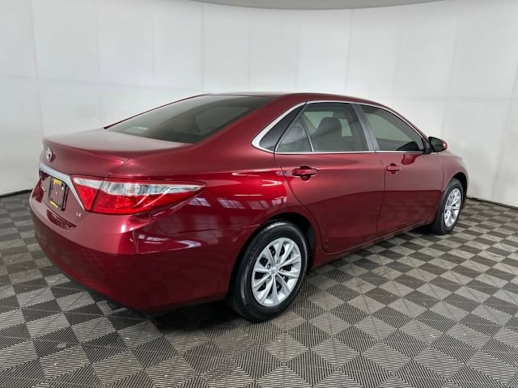 Used 2017 Toyota Camry XLE Sedan