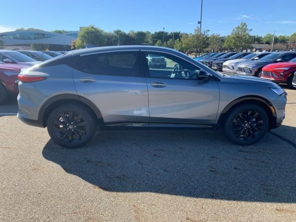 New 2026 Buick Envista Sport Touring SUV