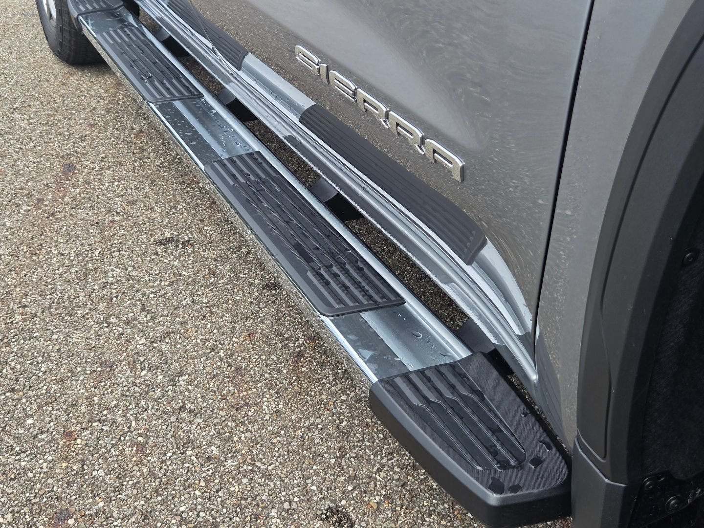 2026 GMC Sierra 1500 SLT - Photo 23