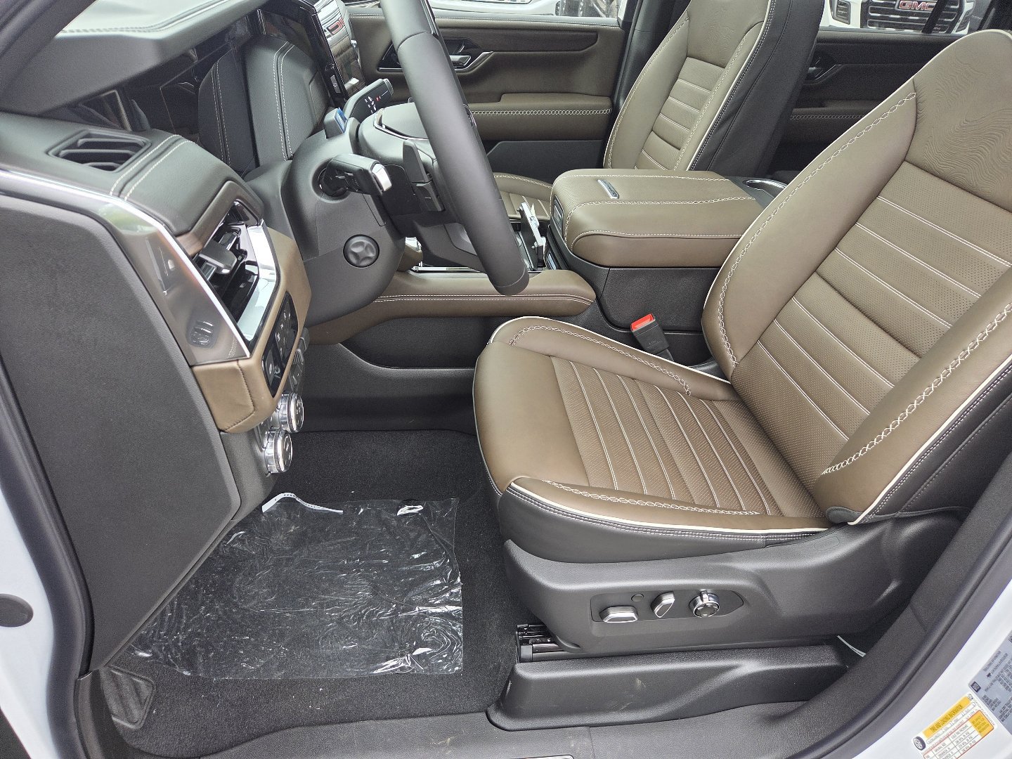 2027 GMC Yukon XL Denali Ultimate - Photo 32
