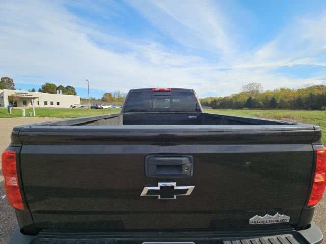 2018 Chevrolet Silverado 2500HD High Country photo 4