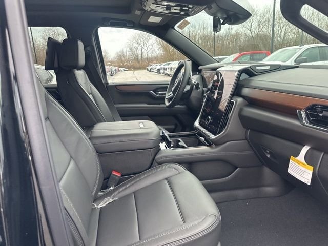 2026 GMC Yukon XL Denali - Photo 31