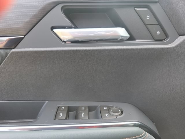2026 GMC Acadia AT4 - Photo 25