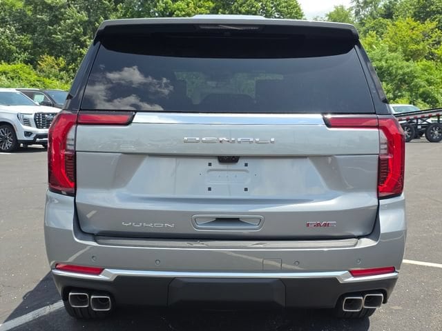 2026 GMC Yukon Denali - Photo 16