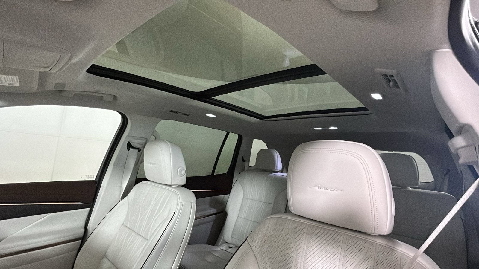 2026 Buick Enclave Avenir - Photo 13