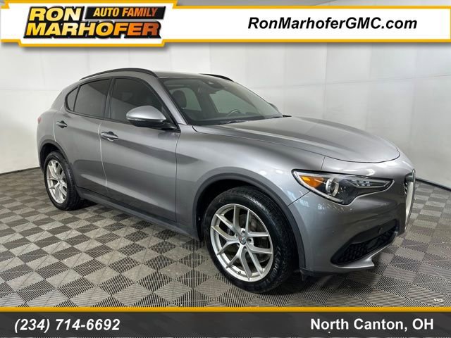 2018 Alfa Romeo Stelvio Ti Sport's photo