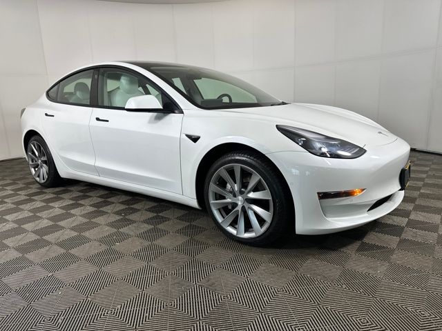 Used 2022 Tesla Model 3 Long Range with VIN 5YJ3E1EB0NF351983 for sale in Cuyahoga Falls, OH