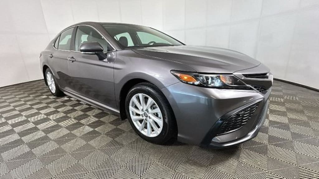 Used 2024 Toyota Camry SE Sedan