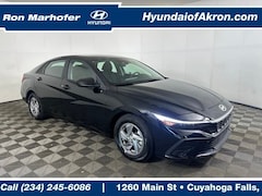 2024 Hyundai Elantra SE Sedan