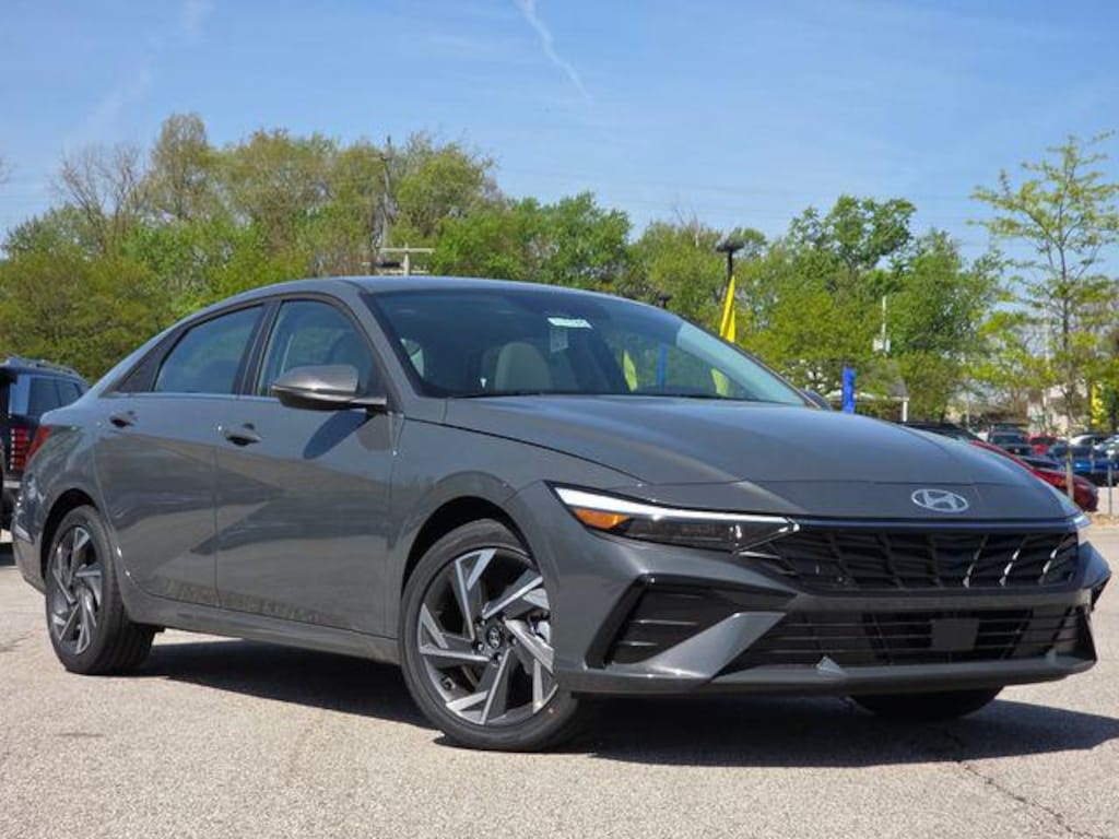 New 2026 Hyundai Elantra Limited Sedan