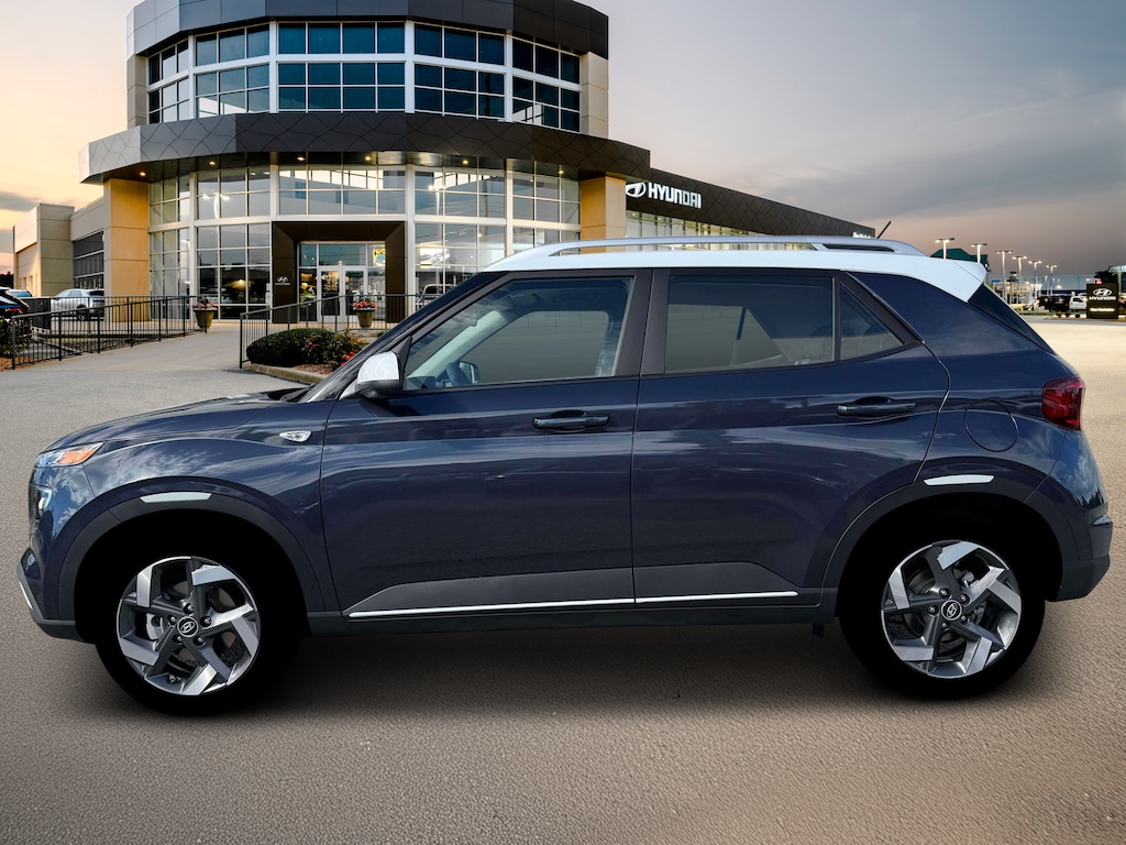 New 2026 Hyundai Venue SEL w/Two-Tone Roof SUV