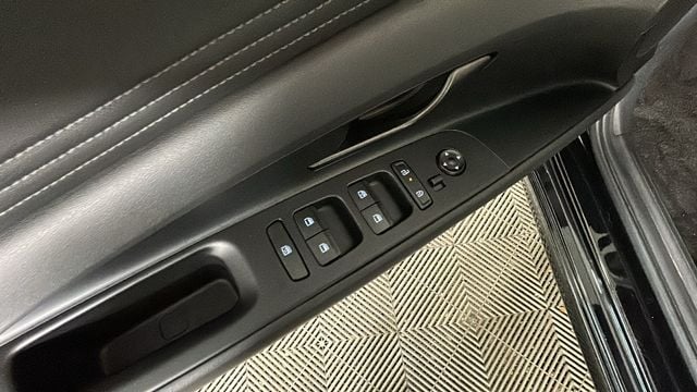 2025 Hyundai Elantra Blue - Photo 11