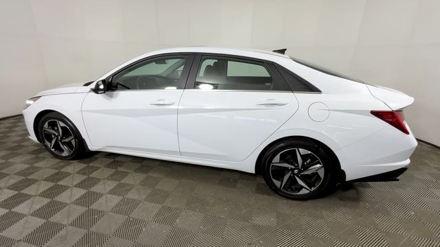 2023 Hyundai Elantra Limited - Photo 7
