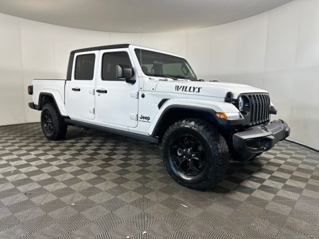 Used 2022 Jeep Gladiator Willys Truck