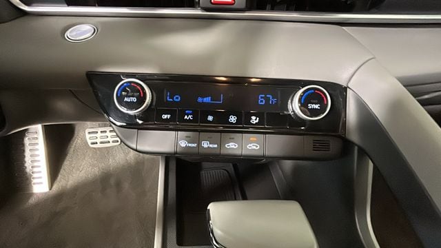 2025 Hyundai Elantra SEL - Photo 22